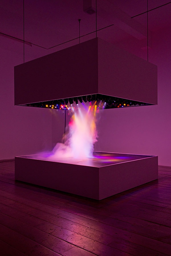 Pierre Huyghe, L'Expédition Scintillante, Act 2 (light show), 2002