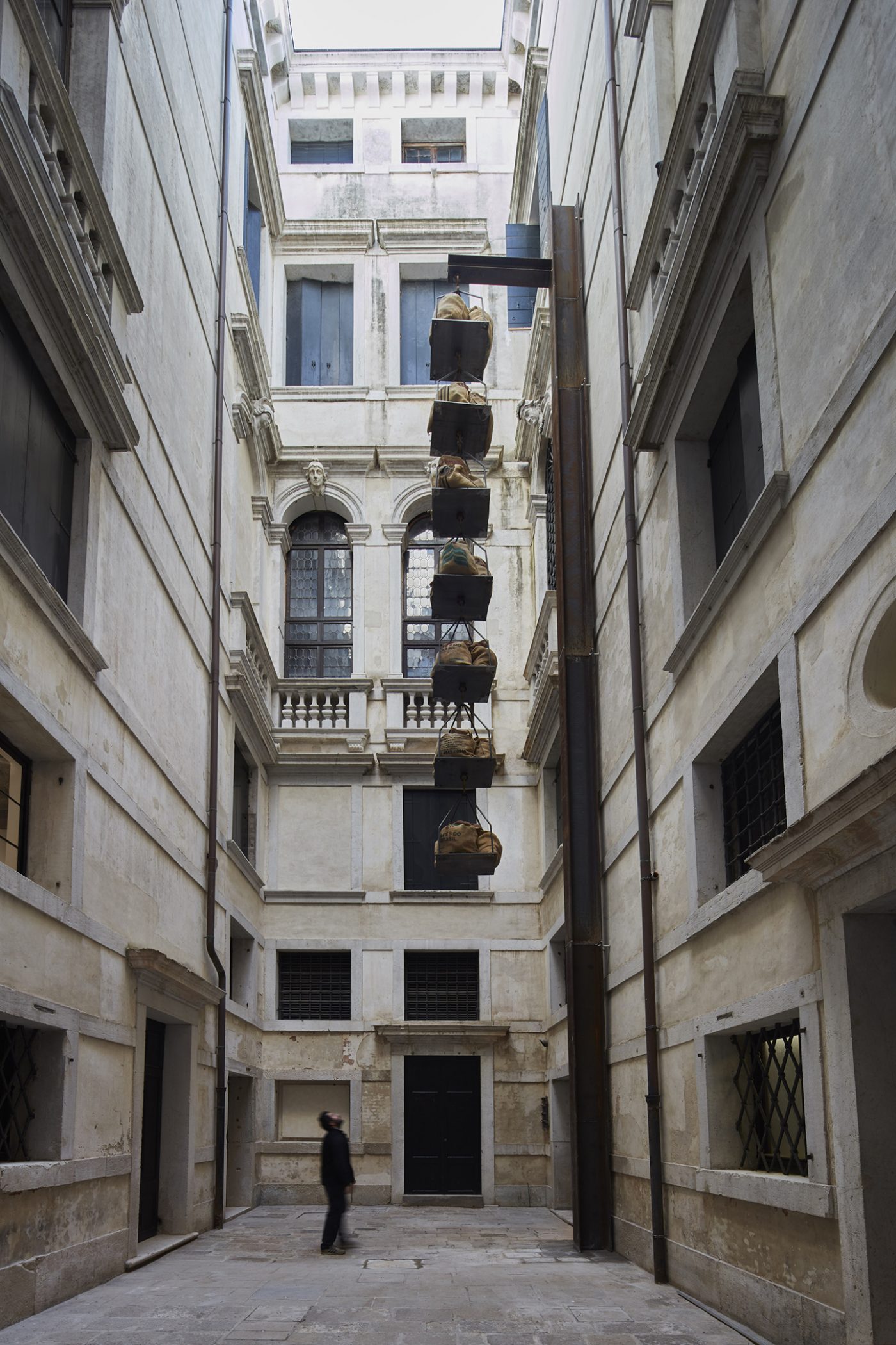Italiaans vrede bloeden Jannis Kounellis “Jannis Kounellis” at Fondazione Prada, Venice — Mousse Magazine and Publishing Italiaans vrede bloeden Jannis Kounellis “Jannis Kounellis” at Fondazione Prada, Venice — Mousse Magazine and Publishing